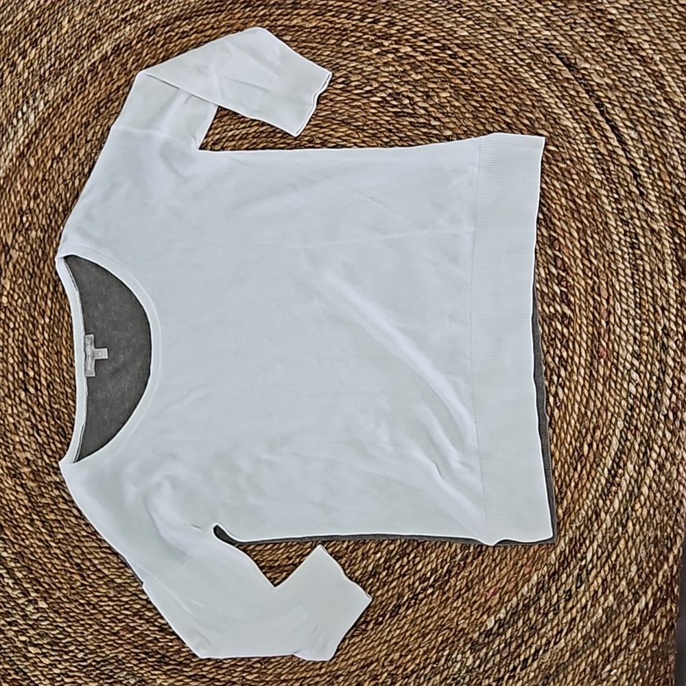 Banana Republic Women's 3/4 Length Sleeve Lightweigh Sweater Top Size M